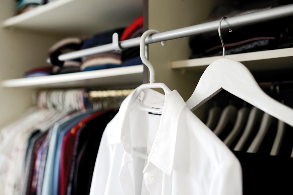 wardrobe humidity problem moldy clothes